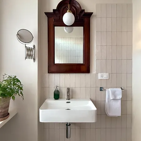 ゲストハウス La Giardina *