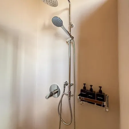 ゲストハウス La Giardina